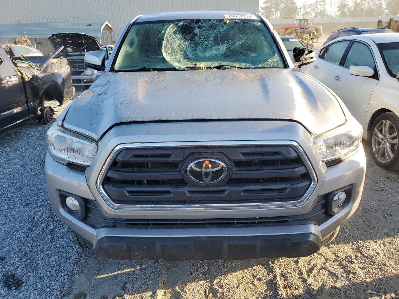 2018 Toyota Tacoma VIN 3TMAZ5CN4JM068282 Copart auction photo, top/roof damage thumbnail 5