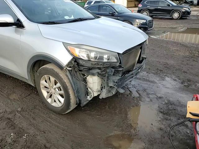 2016 KIA Sorento VIN 5XYPG4A30GG014611 Copart auction photo, front end damage thumbnail 12