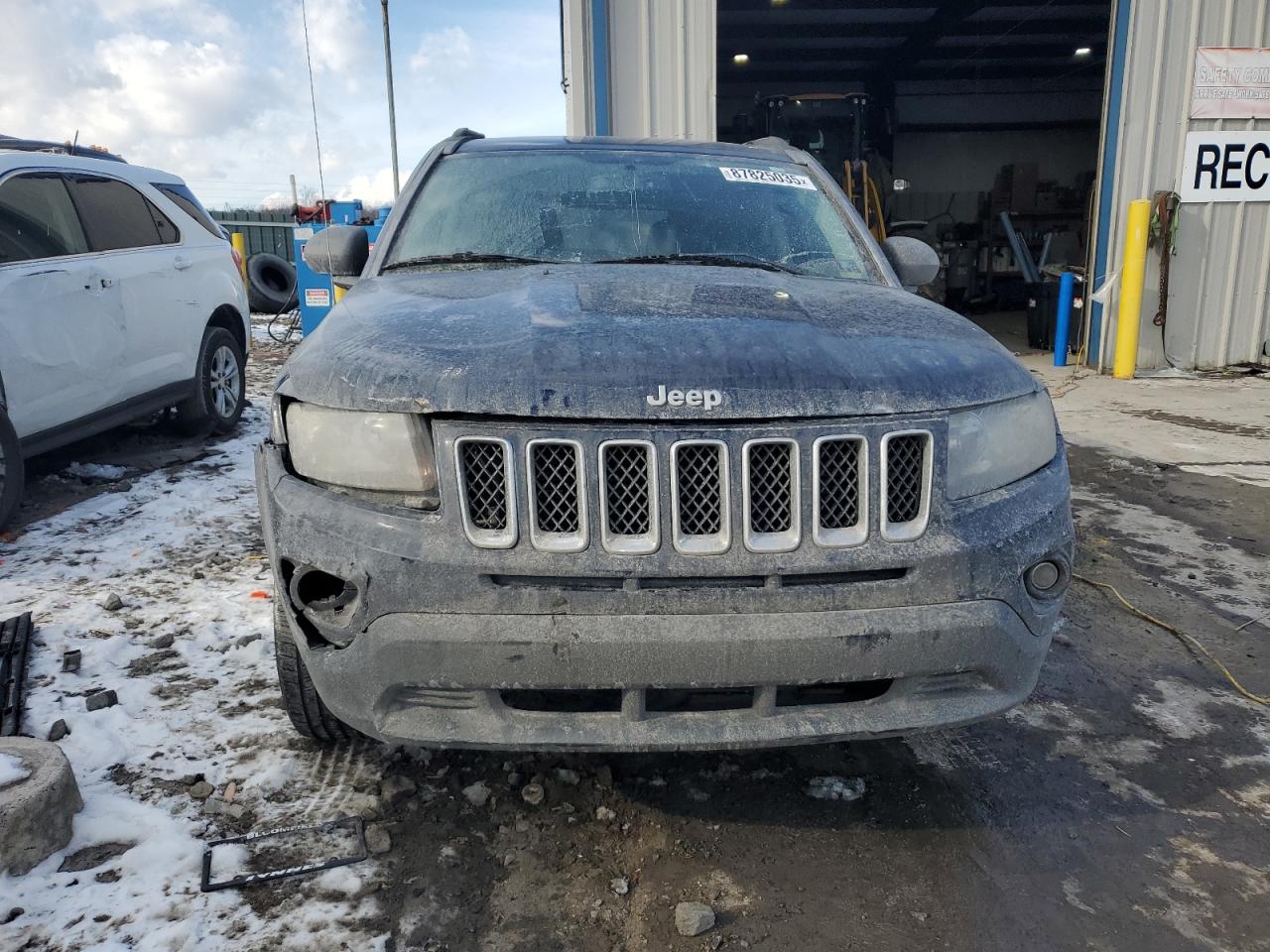2016 Jeep Compass VIN 1C4NJDBBXGD521075 Copart auction photo, front end damage thumbnail 5