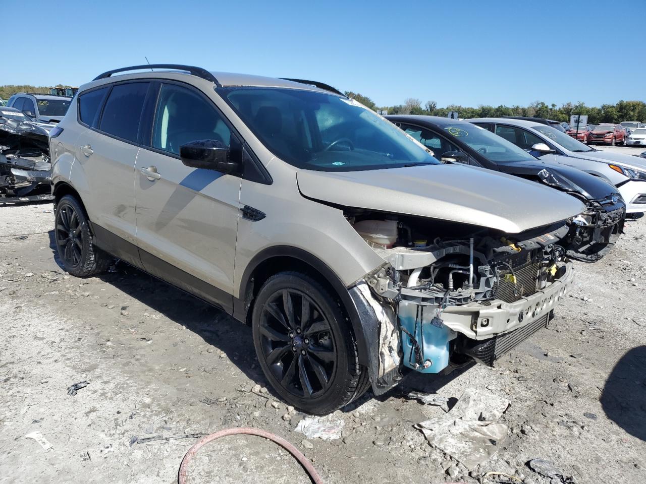 2017 Ford Escape VIN 1FMCU9G98HUE25928 Copart auction photo, front end / rear end damage thumbnail 4