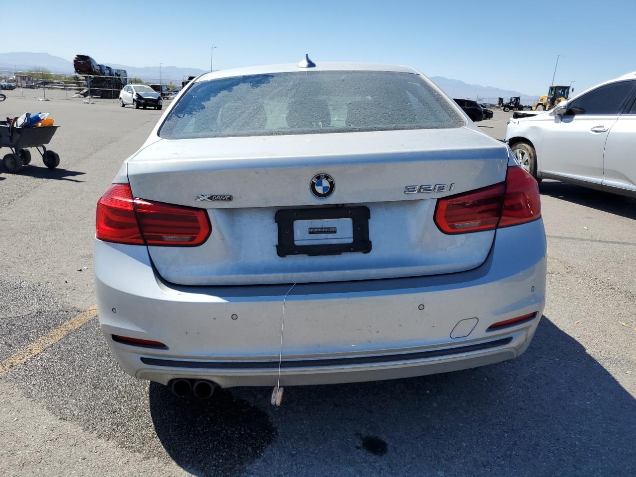 2016 BMW 3er VIN WBA8E3G52GNU04872 Copart auction photo, front end damage thumbnail 6
