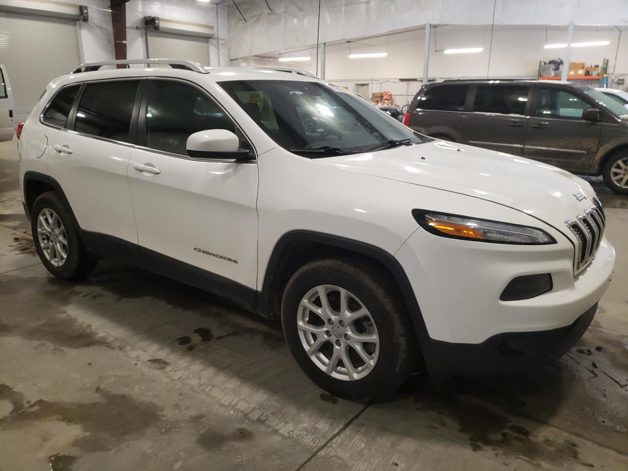 2016 Jeep Grand Cherokee VIN 1C4PJMCS5GW262894 Copart auction photo, front end damage thumbnail 4