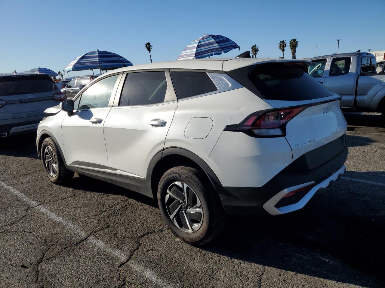 2024 KIA Sportage VIN KNDPUCDG0R7136483 Copart auction photo, front end damage thumbnail 2