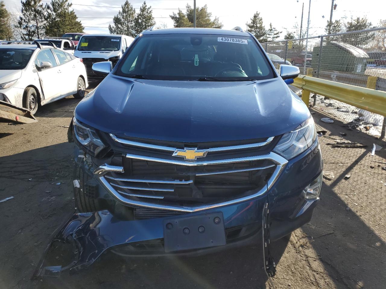 2020 Chevrolet Equinox VIN 2GNAXXEV4L6213419 Copart auction photo, side / front end damage thumbnail 5
