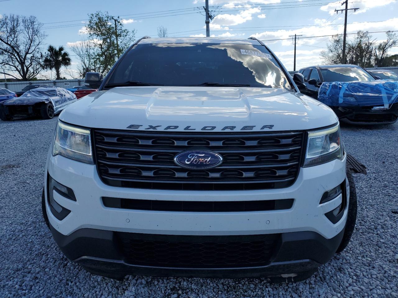 2017 Ford Explorer VIN 1FM5K7D89HGB87861 Copart auction photo, front end / side damage thumbnail 5