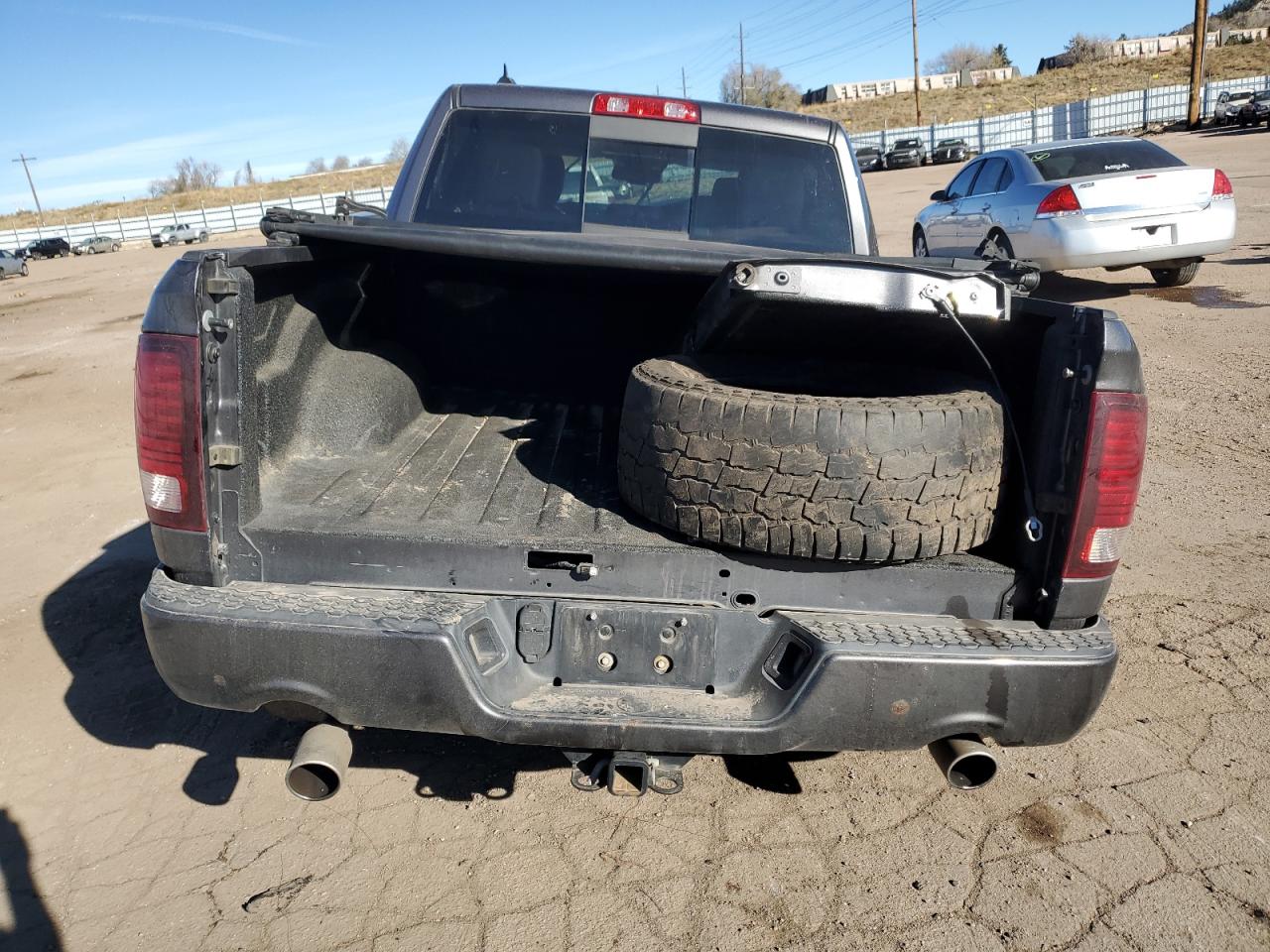 2016 RAM 1500 VIN 1C6RR7MT7GS172137 Copart auction photo, front end / side damage thumbnail 6