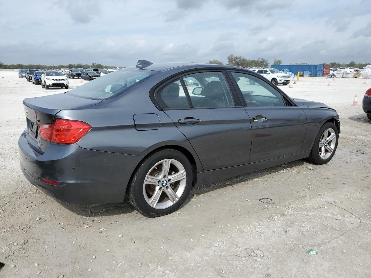 2014 BMW 3er VIN WBA3B1G51ENT00295 Copart auction photo, front end damage thumbnail 3