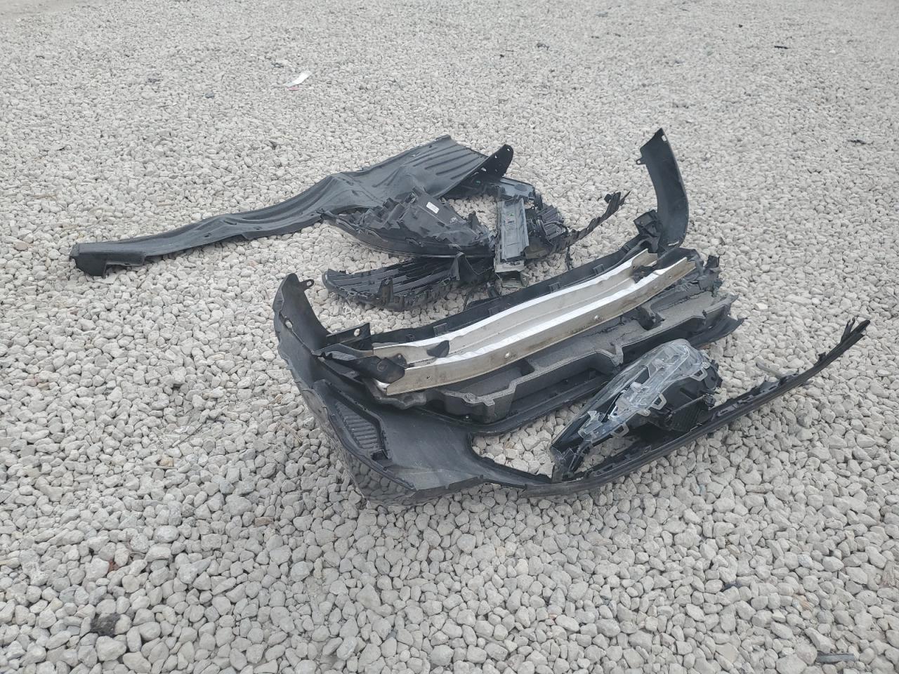 2019 Toyota RAV 4 VIN 2T3MWRFV1KW033885 Copart auction photo, front end / minor dent/scratches damage thumbnail 13