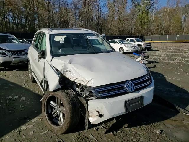 2017 Volkswagen Tiguan VIN WVGUV7AX9HW505028 Copart auction photo, all over / undercarriage damage thumbnail 11