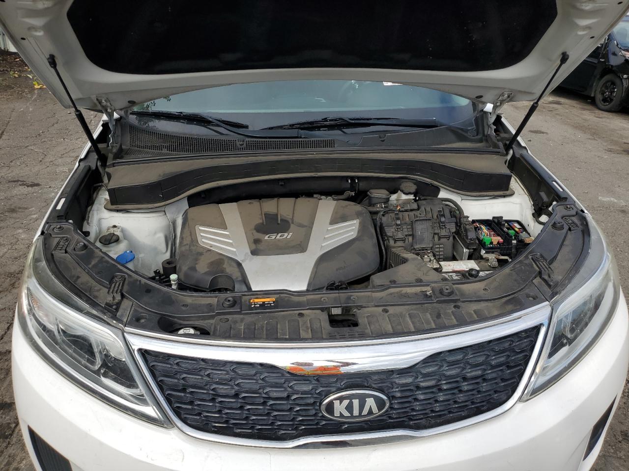 2015 KIA Sorento VIN 5XYKT4A71FG631748 Copart auction photo, vandalism / undercarriage damage thumbnail 13