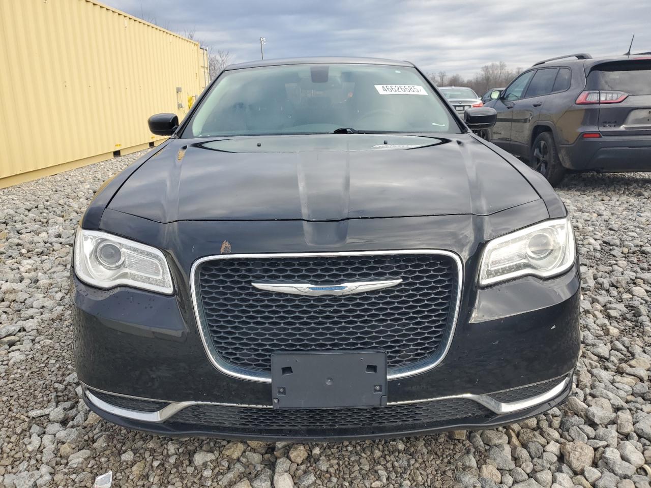 2016 Chrysler 300 VIN 2C3CCAAGXGH230175 Copart auction photo, minor dent/scratches damage thumbnail 5