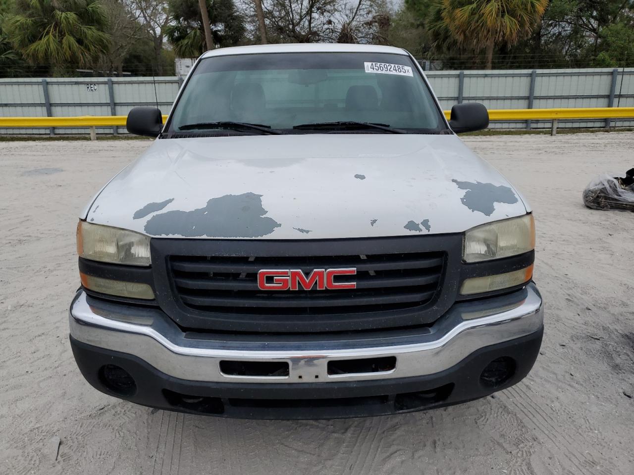 2007 GMC Sierra VIN 1GTEC19X97Z115446 Copart auction photo, rear end / minor dent/scratches damage thumbnail 5