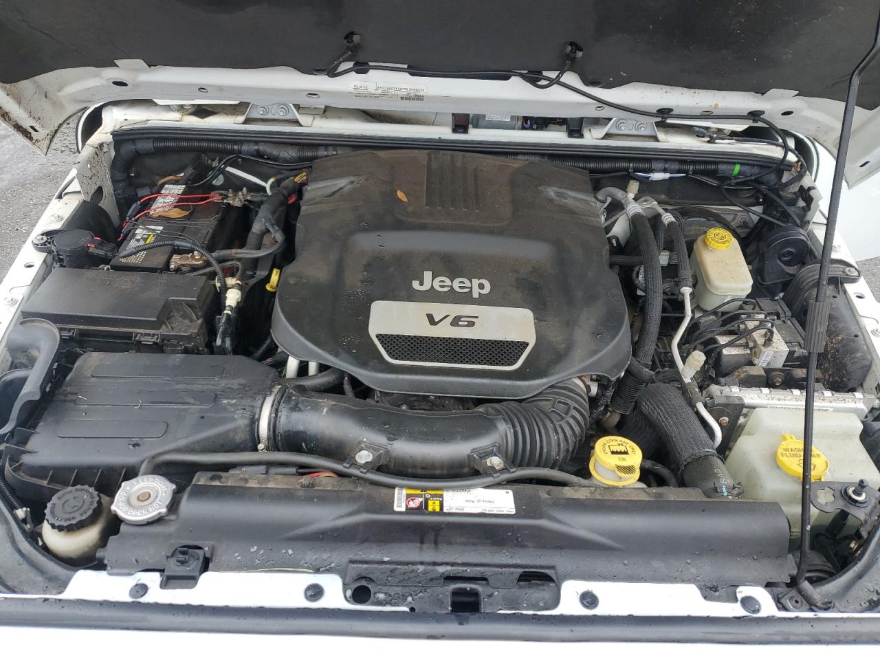 2015 Jeep Wrangler VIN 1C4BJWEG0FL607974 Copart auction photo, rollover damage thumbnail 12
