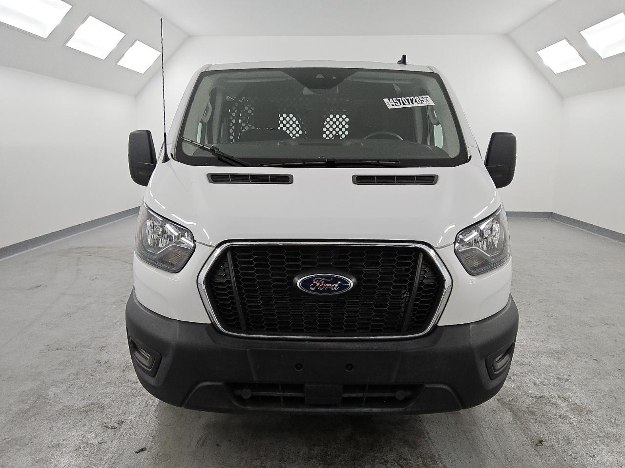 2023 Ford Transit VIN 1FTBR1Y84PKB67779 Copart auction photo, side damage thumbnail 5