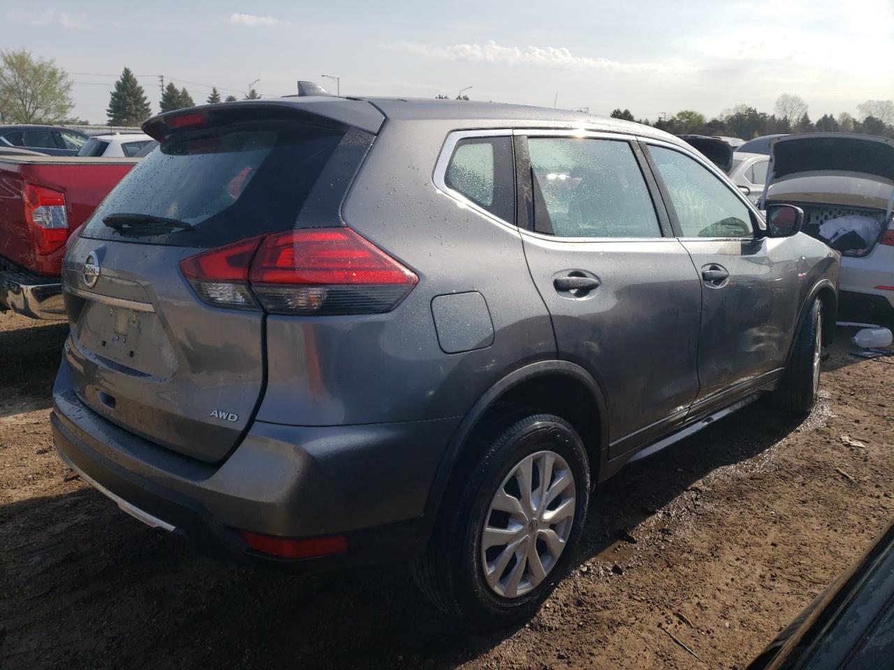 2017 Nissan Rogue VIN JN8AT2MV1HW278240 Copart auction photo, front end / side damage thumbnail 3