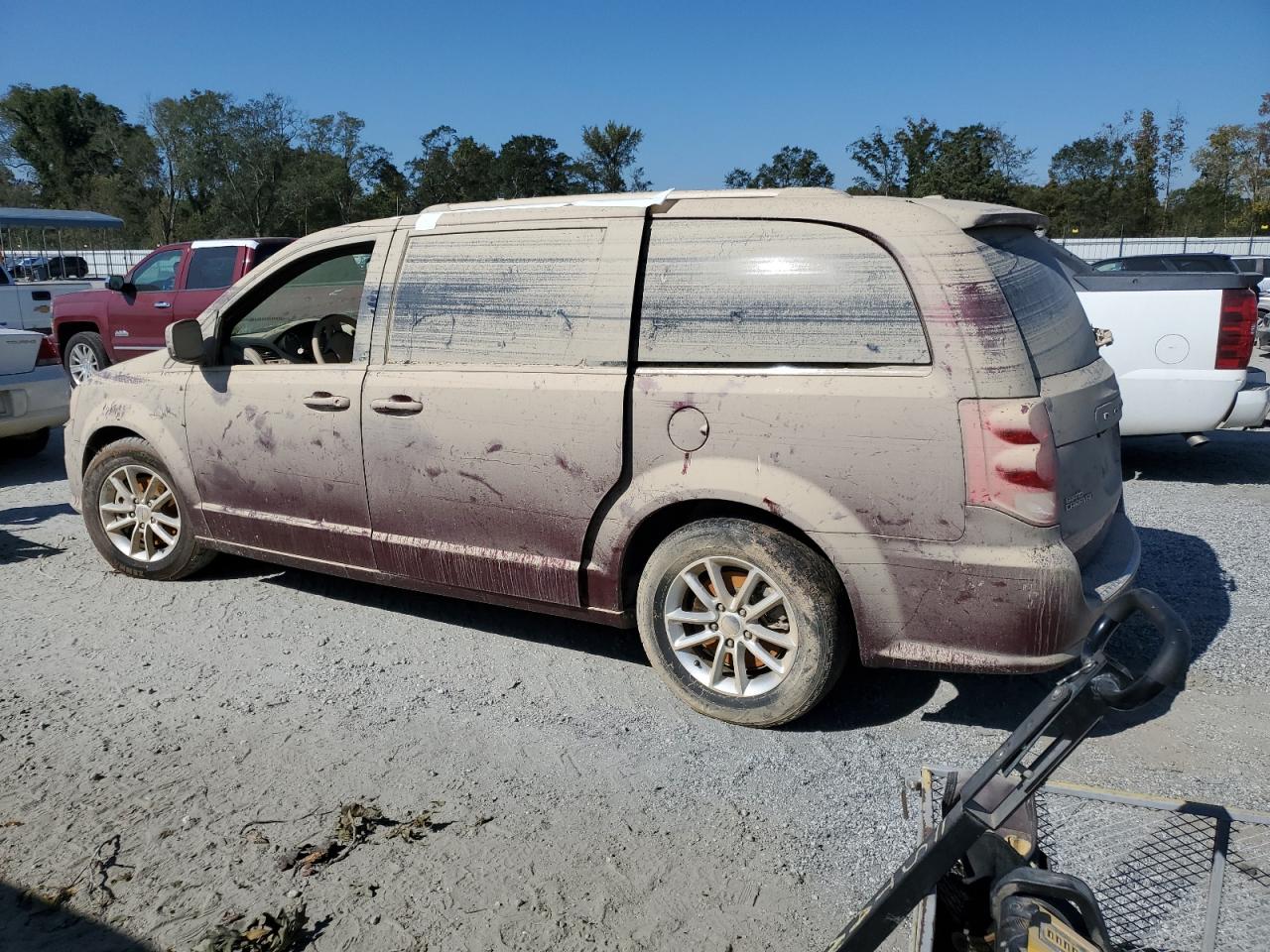 2019 Dodge Caravan VIN 2C4RDGCG6KR706928 Copart auction photo, water/flood damage thumbnail 2