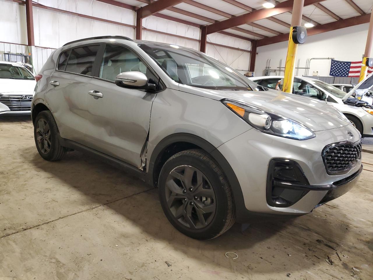 2022 KIA Sportage VIN KNDP6CAC2N7018649 Copart auction photo, vandalism / side damage thumbnail 4