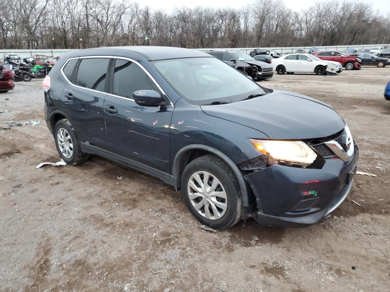 2016 Nissan Rogue VIN KNMAT2MV3GP630626 Copart auction photo, front end / minor dent/scratches damage thumbnail 4