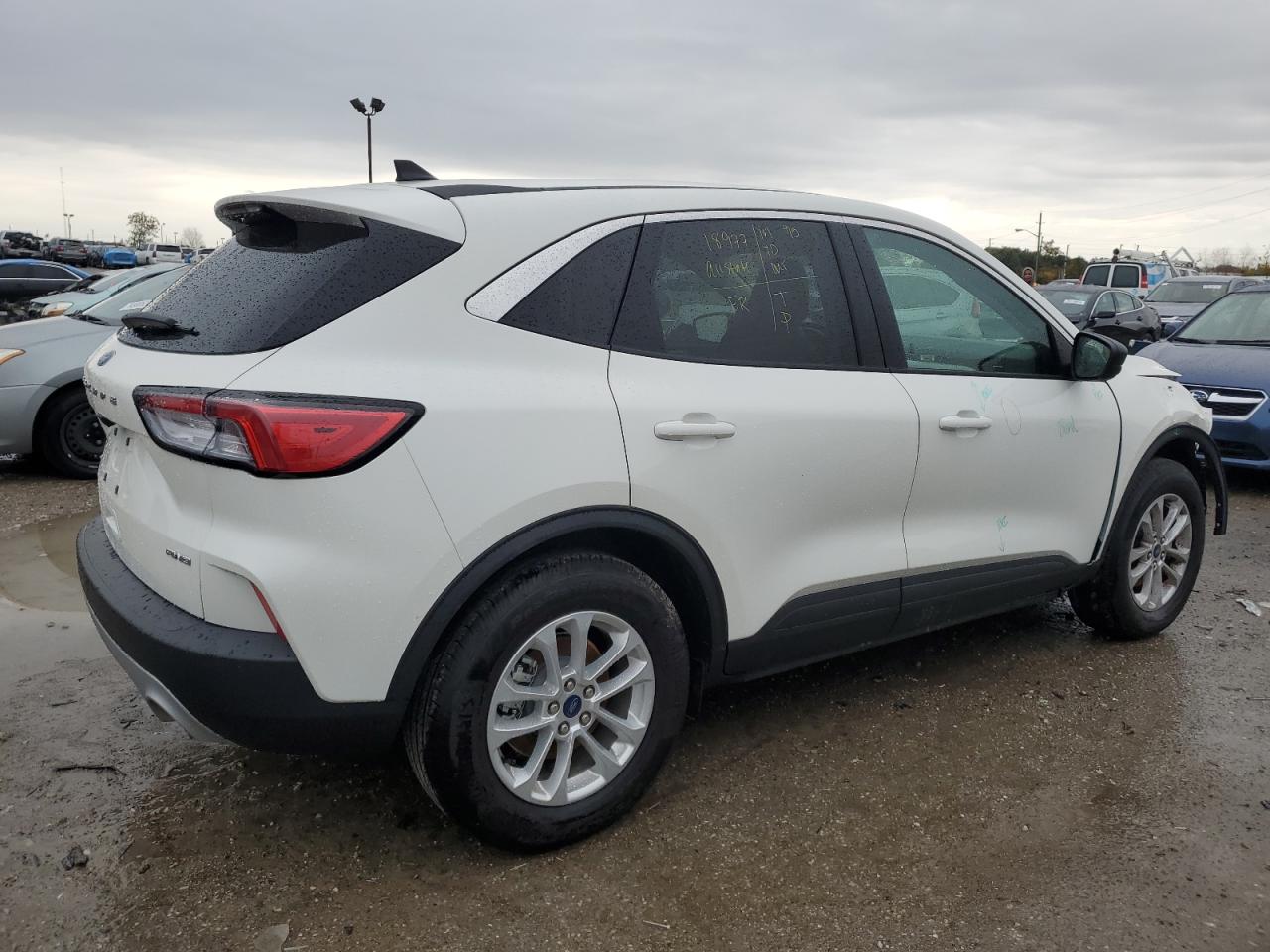 2022 Ford Escape VIN 1FMCU9G68NUB65001 Copart auction photo, front end / mechanical damage thumbnail 3