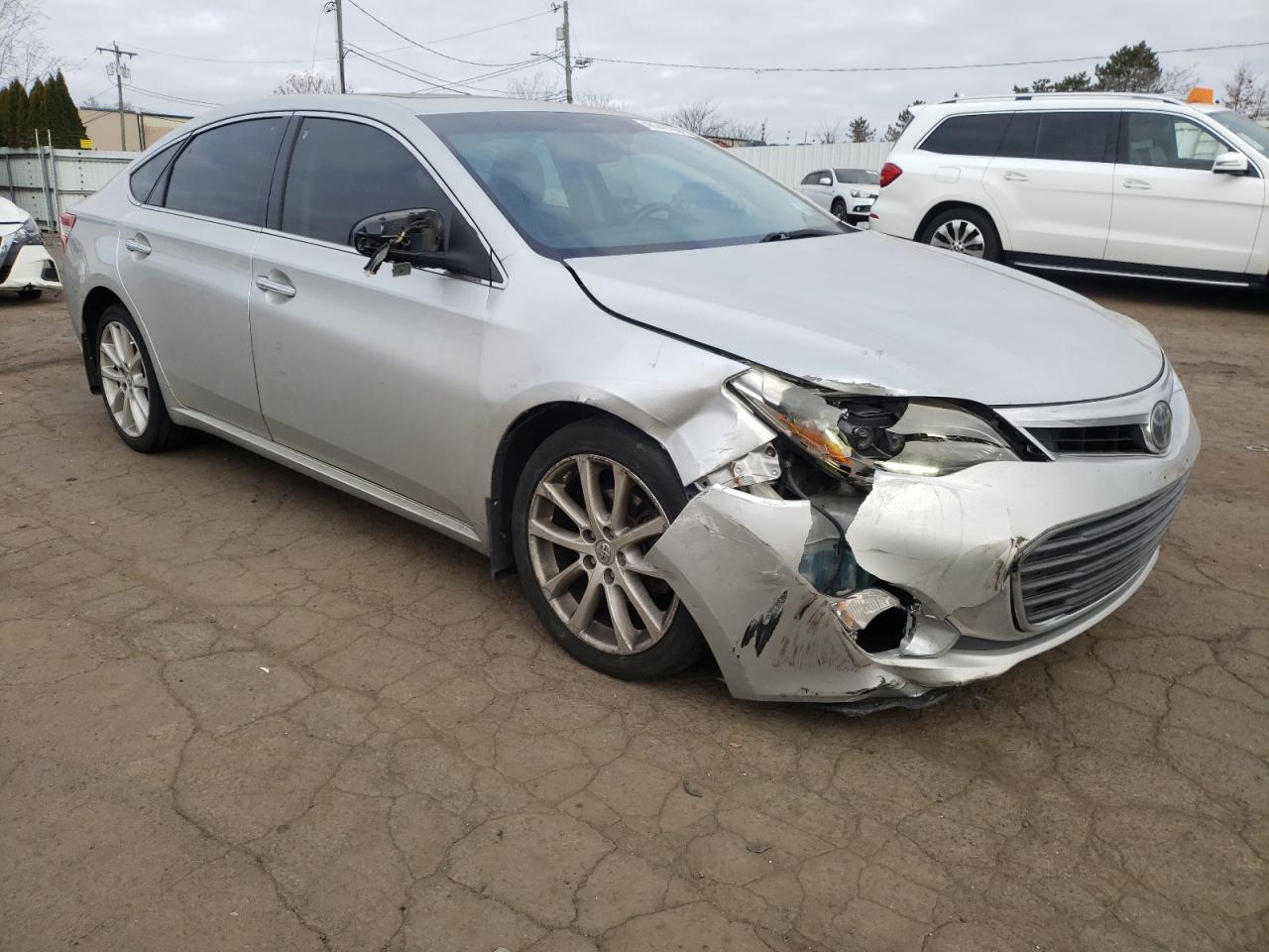 2014 Toyota Avalon VIN 4T1BK1EB2EU081095 Copart auction photo, front end / minor dent/scratches damage thumbnail 4