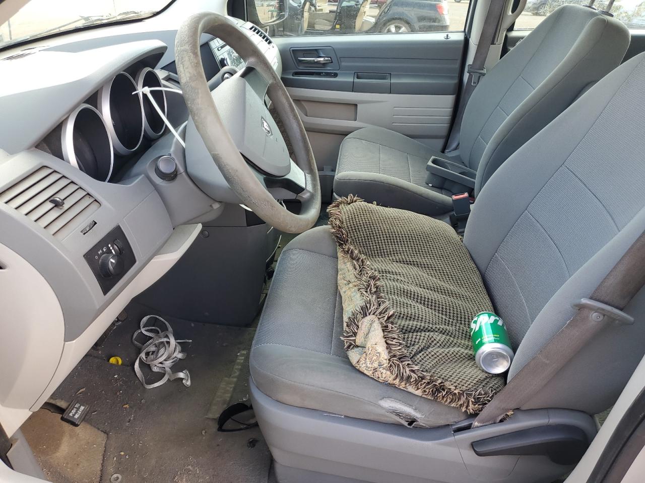 2008 Dodge Caravan VIN 2D8HN44HX8R746485 Copart auction photo, front end / all over damage thumbnail 7