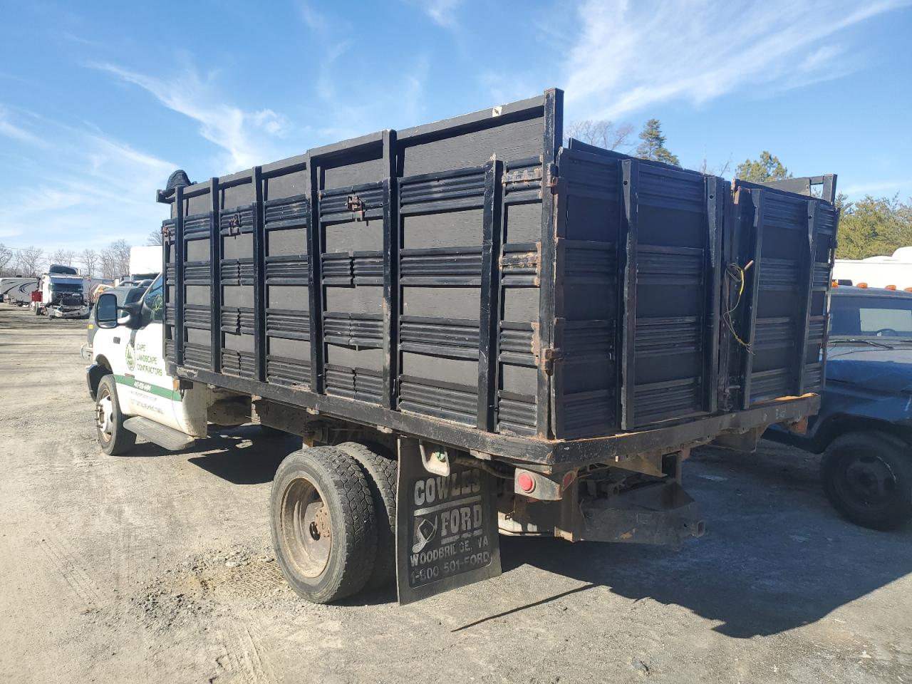 2000 Ford F450 VIN 3FDXF46F2YMA12607 Copart auction photo, front end damage thumbnail 2