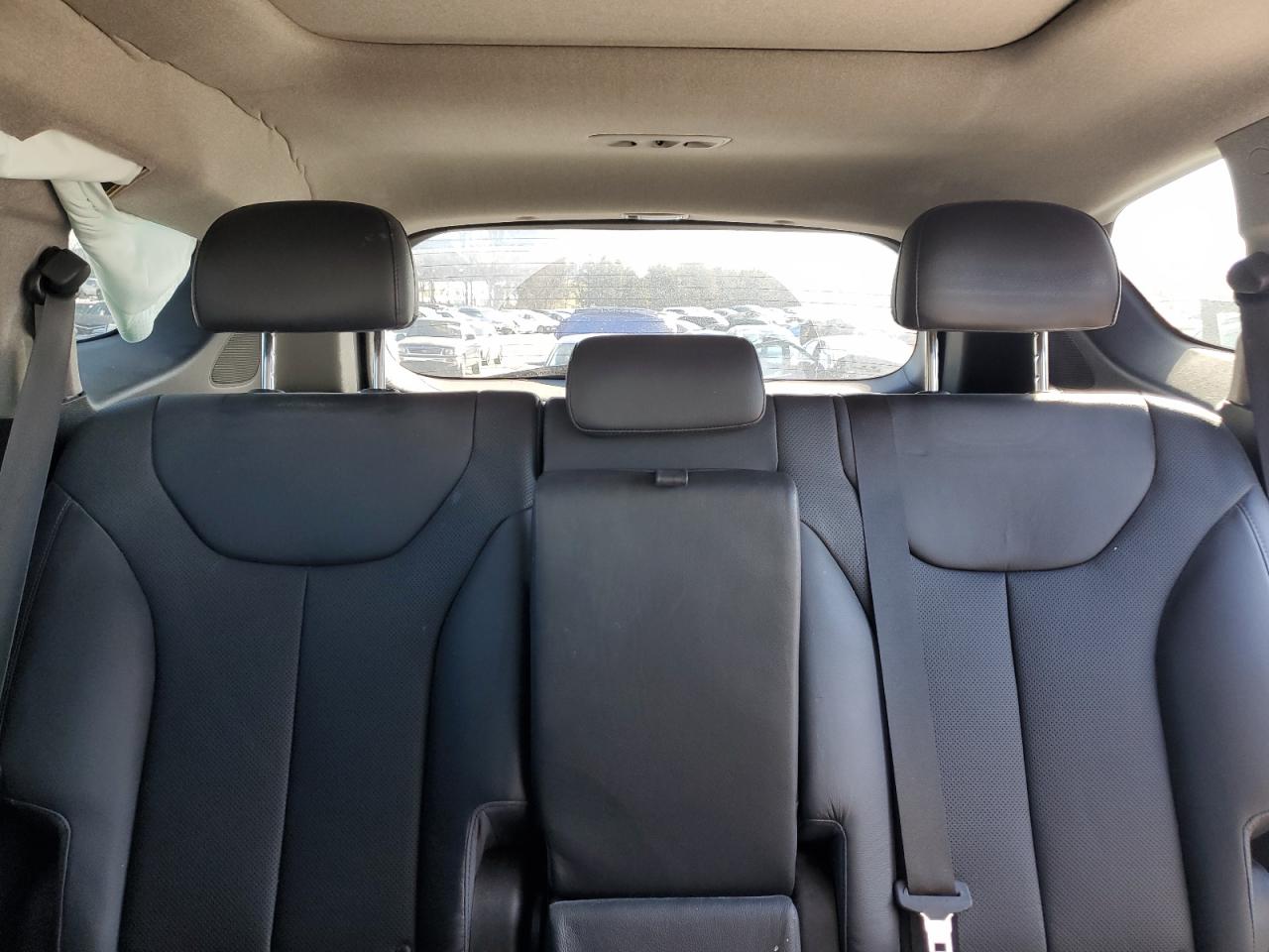 2020 Hyundai Santa Fe VIN 5NMS33AD0LH286343 Copart auction photo, side / undercarriage damage thumbnail 10