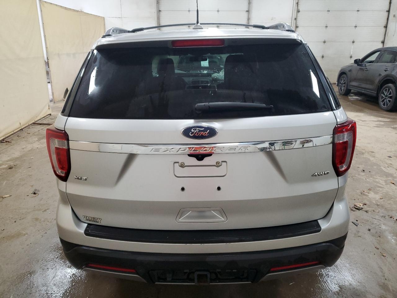 2019 Ford Explorer VIN 1FM5K8D84KGA39498 Copart auction photo, front end / side damage thumbnail 6