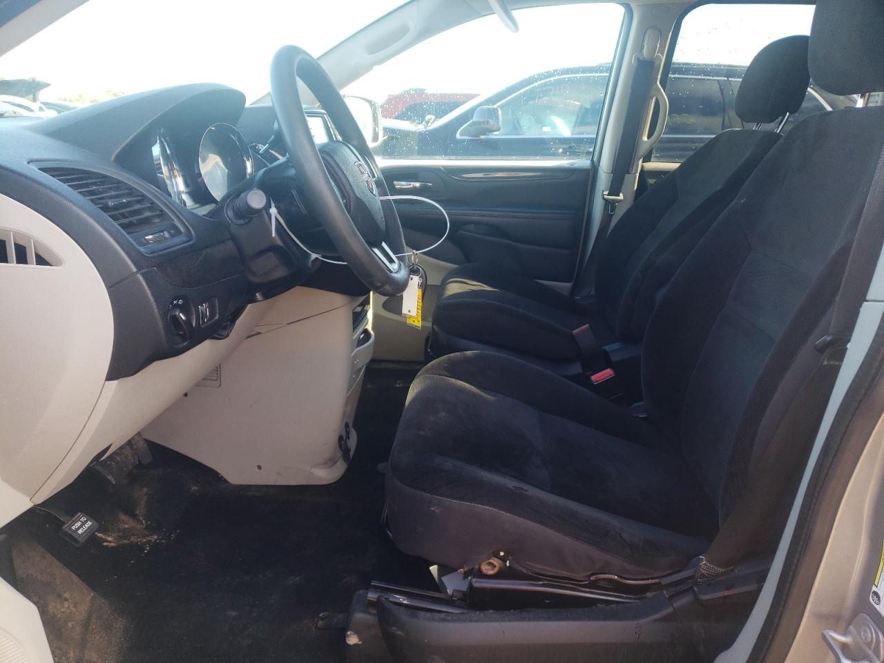 2019 Dodge Caravan VIN 2C4RDGBG5KR677813 Copart auction photo, side damage thumbnail 7