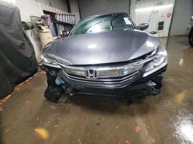 2017 Honda Accord VIN 1HGCR2F37HA209663 Copart auction photo, front end damage thumbnail 13
