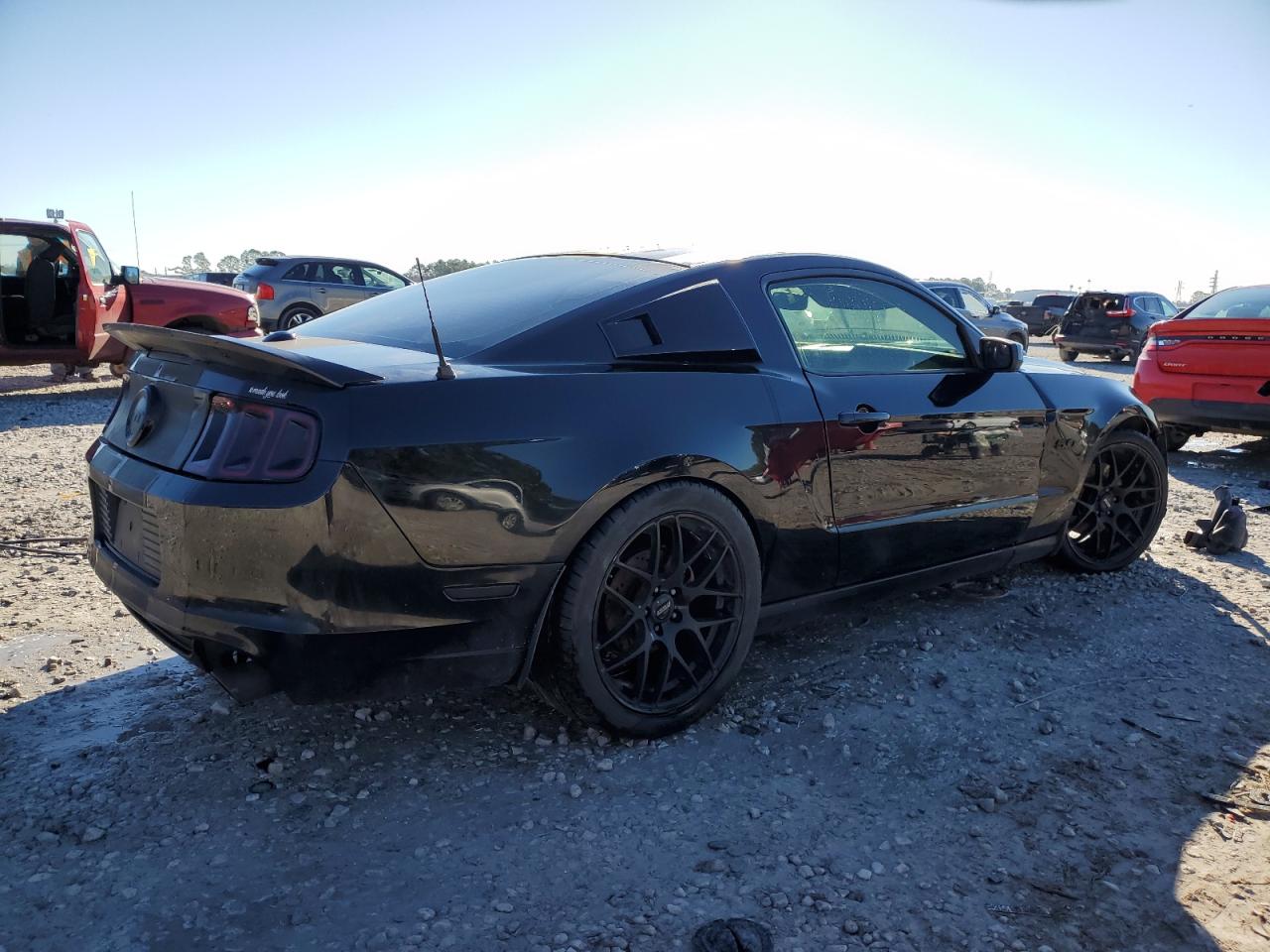 2014 Ford Mustang VIN 1ZVBP8CF0E5267729 Copart auction photo, side / front end damage thumbnail 3