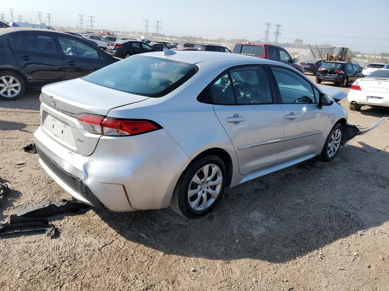 2022 Toyota Corolla VIN 5YFEPMAEXNP305165 Copart auction photo, front end damage thumbnail 3