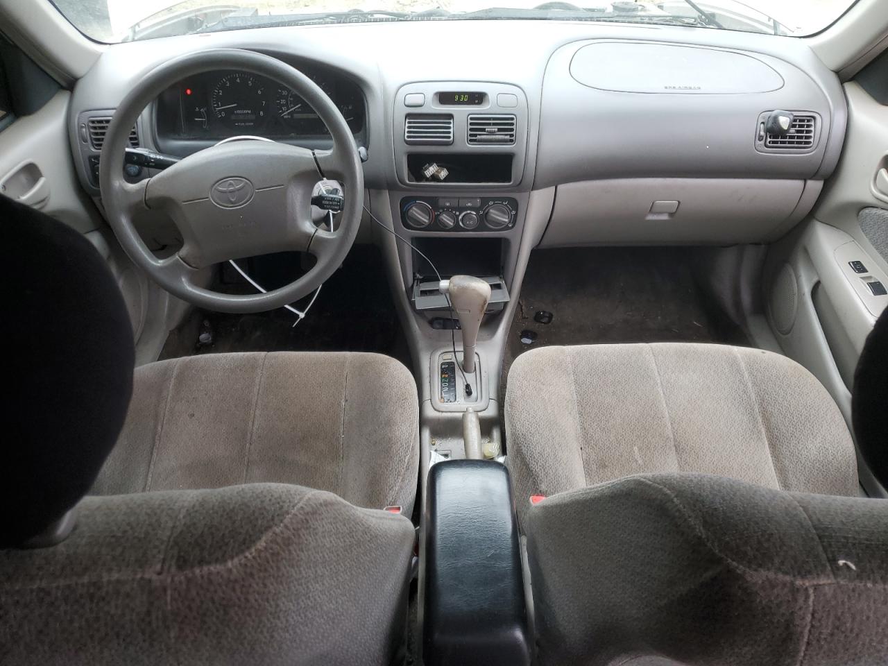 2002 Toyota Corolla VIN 2T1BR12E52C574860 Copart auction photo, front end / side damage thumbnail 8