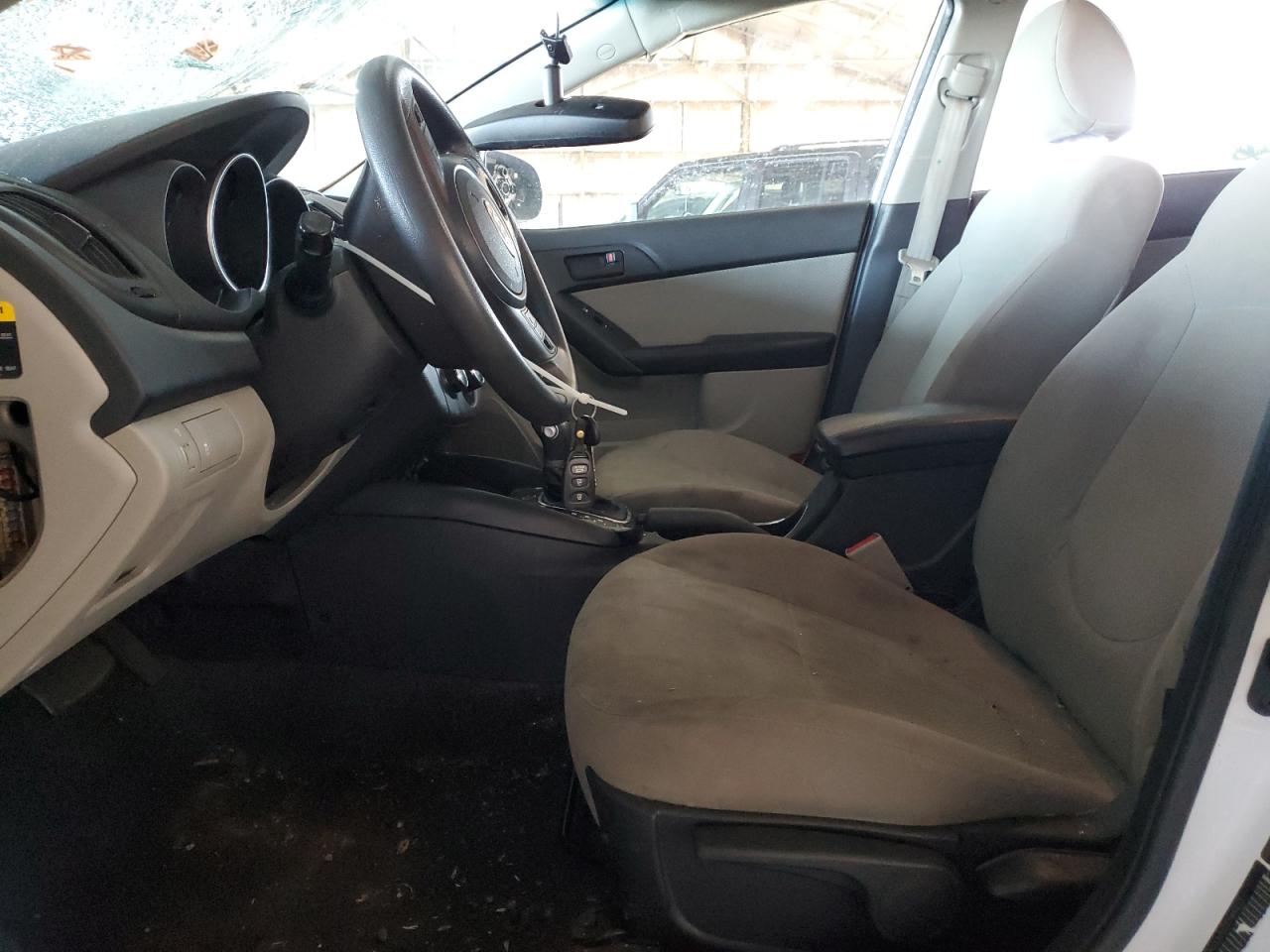 2012 KIA Forte VIN KNAFU4A28C5548452 Copart auction photo, front end damage thumbnail 7