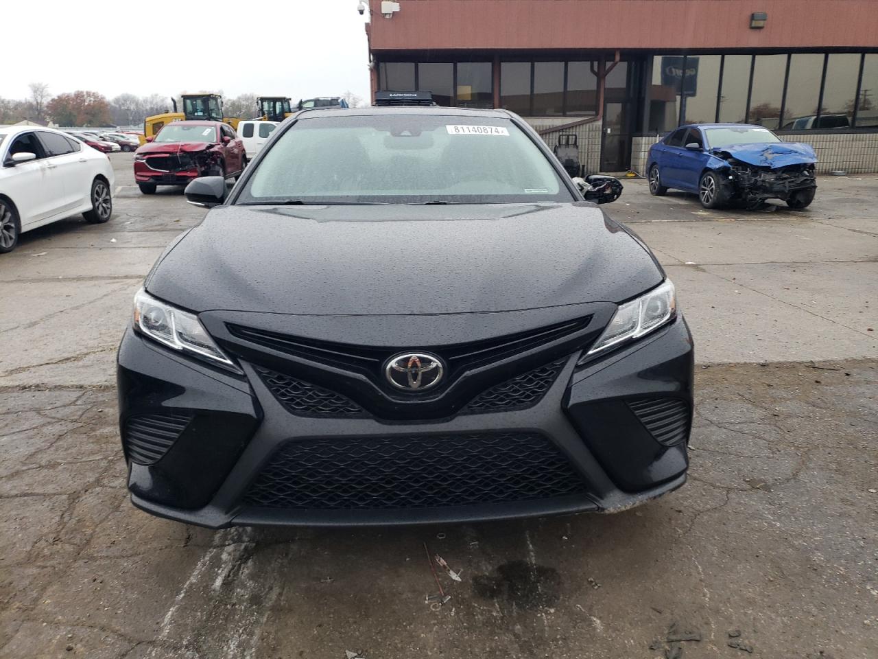 2018 Toyota Camry VIN 4T1B11HK2JU673394 Copart auction photo, side damage thumbnail 5