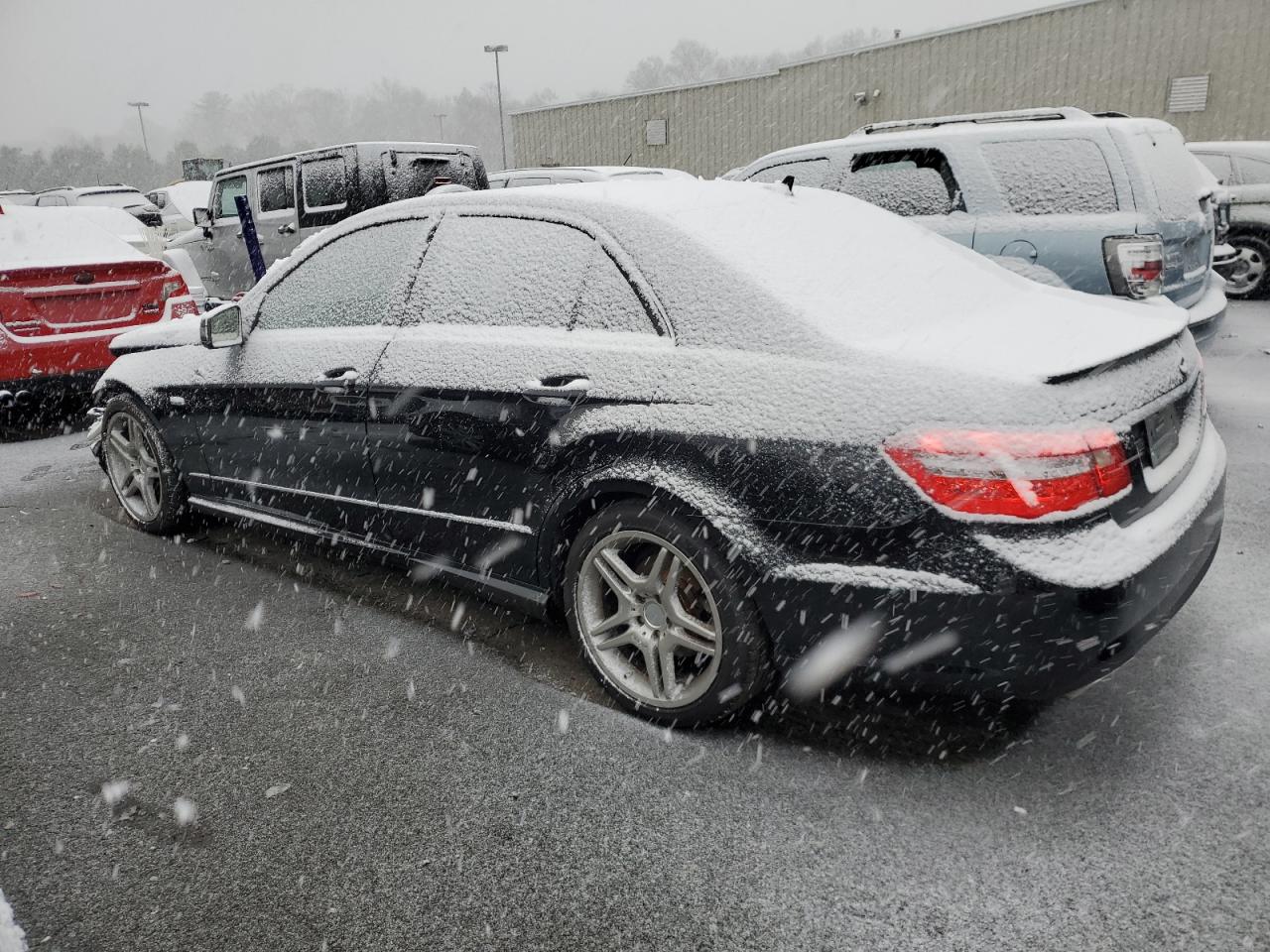 2012 Mercedes-Benz E-klasse VIN WDDHF8JB2CA635239 Copart auction photo, front end / minor dent/scratches damage thumbnail 2