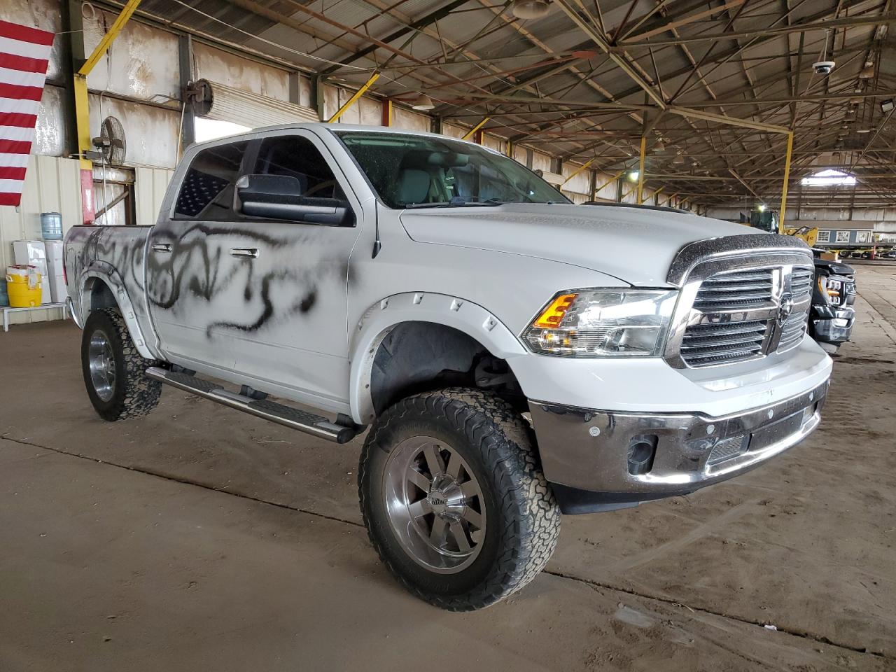 2016 RAM 1500 VIN 1C6RR7LT1GS104658 Copart auction photo, vandalism damage thumbnail 4