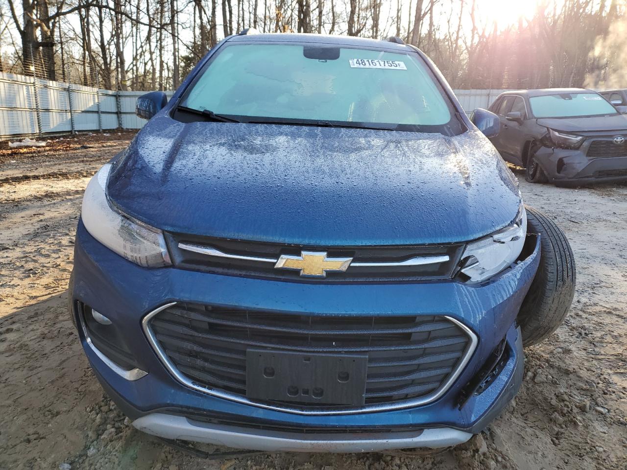 2019 Chevrolet Trax VIN 3GNCJPSB1KL382604 Copart auction photo, front end / side damage thumbnail 5