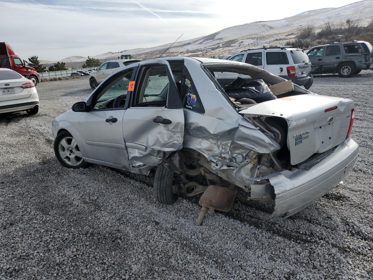 2006 Ford Focus VIN 1FAFP34N26W184513 Copart auction photo, all over damage thumbnail 2