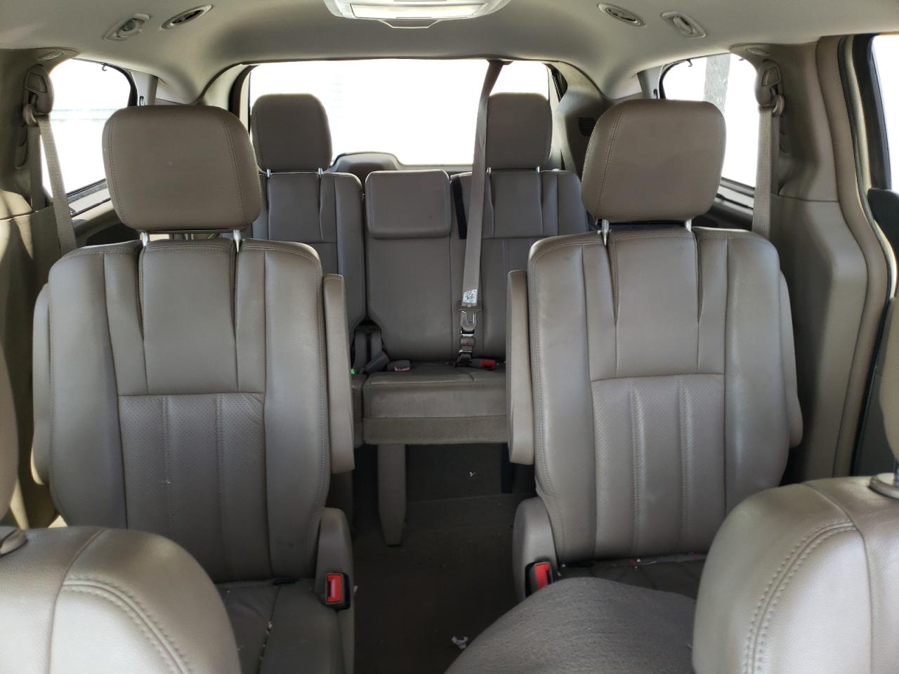 2011 Chrysler Town & Country VIN 2A4RR8DG0BR611247 Copart auction photo, front end damage thumbnail 10