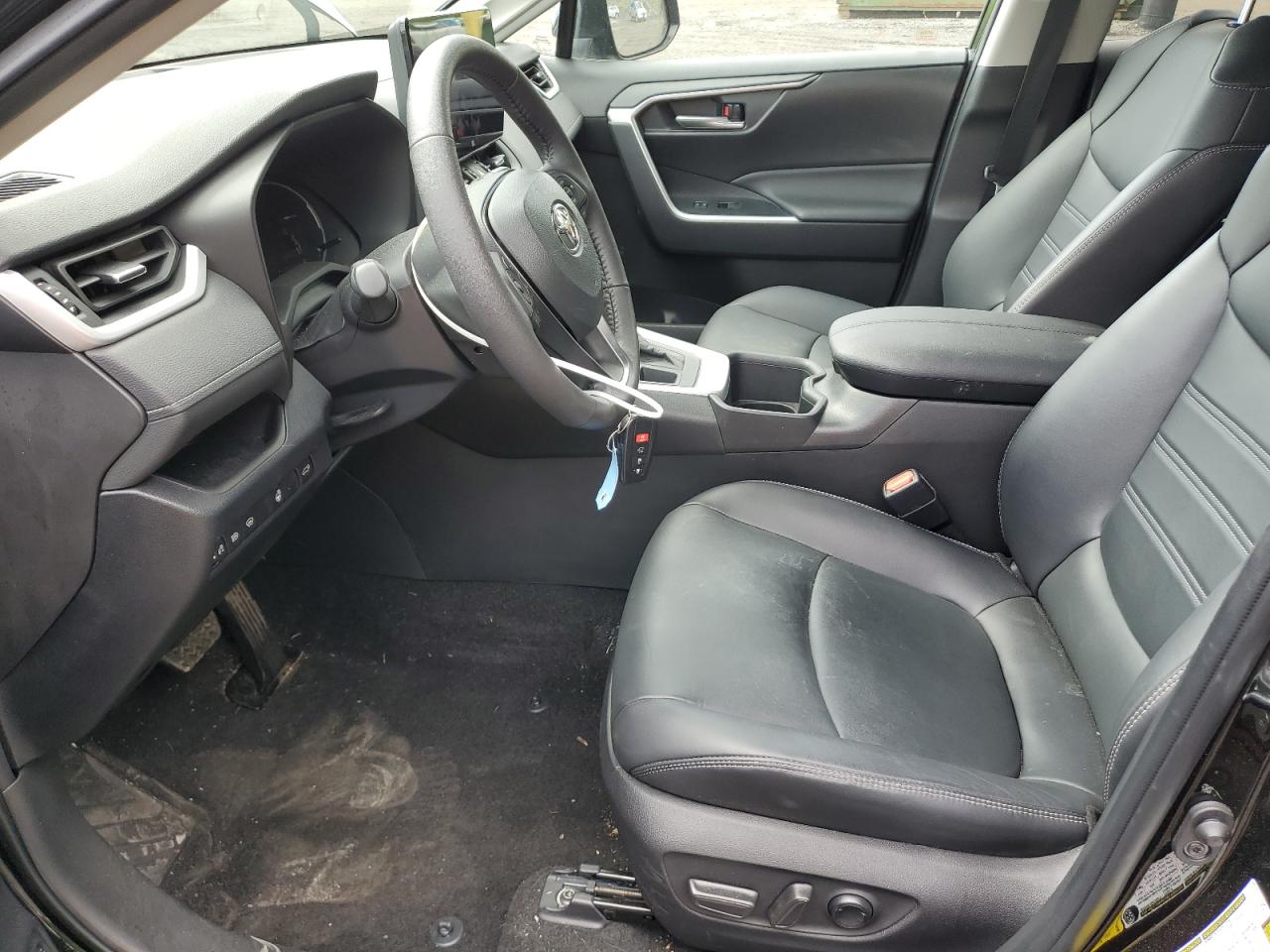 2024 Toyota RAV 4 VIN 2T3A1RFV9RC403879 Copart auction photo, front end / minor dent/scratches damage thumbnail 7