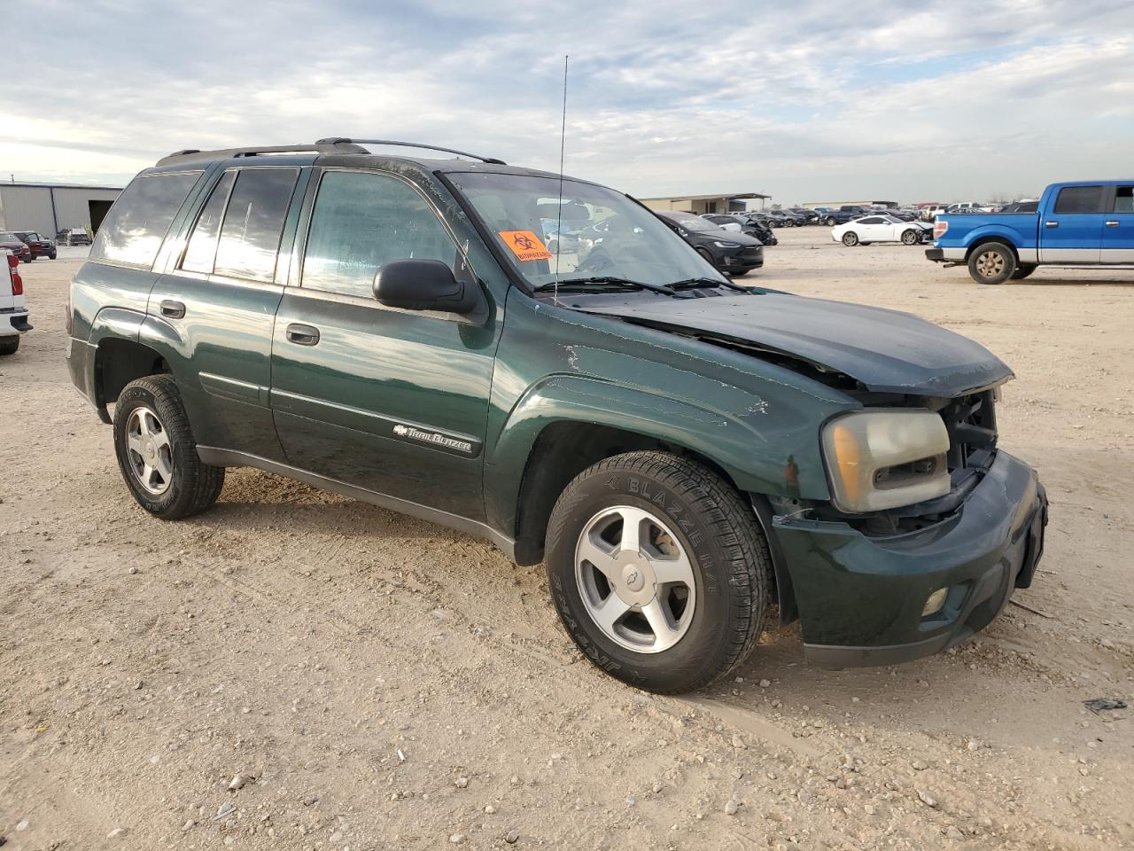 2003 Chevrolet TrailBlazer VIN 1GNDS13S832282533 Copart auction photo, front end damage thumbnail 4