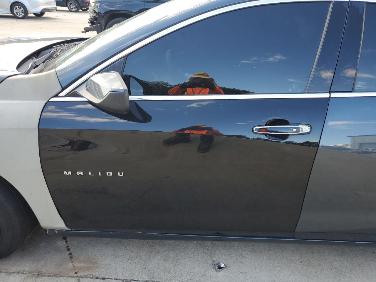 2019 Chevrolet Malibu VIN 1G1ZD5ST8KF222262 Copart auction photo, front end damage thumbnail 7