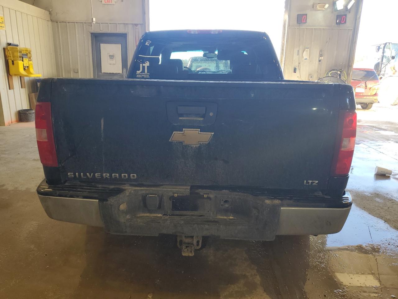 2007 Chevrolet Silverado VIN 2GCEK13M471569582 Copart auction photo, front end / side damage thumbnail 6