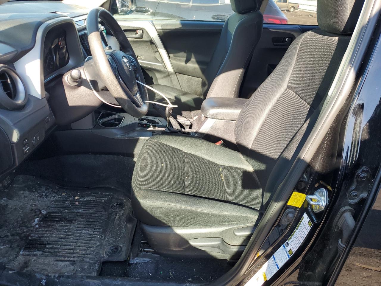 2018 Toyota RAV 4 VIN 2T3BFREV5JW822676 Copart auction photo, rear end damage thumbnail 7