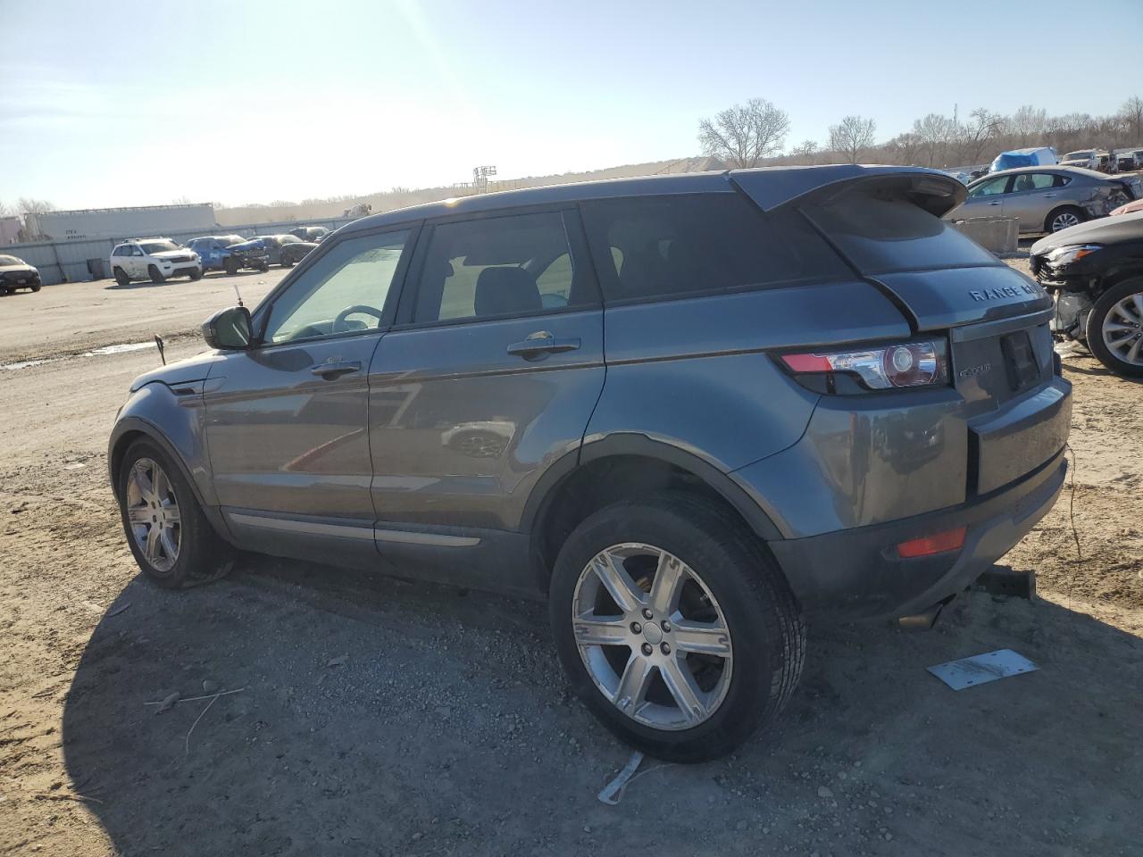2015 Land Rover Range Rover VIN SALVP2BG2FH070755 Copart auction photo, front end damage thumbnail 2