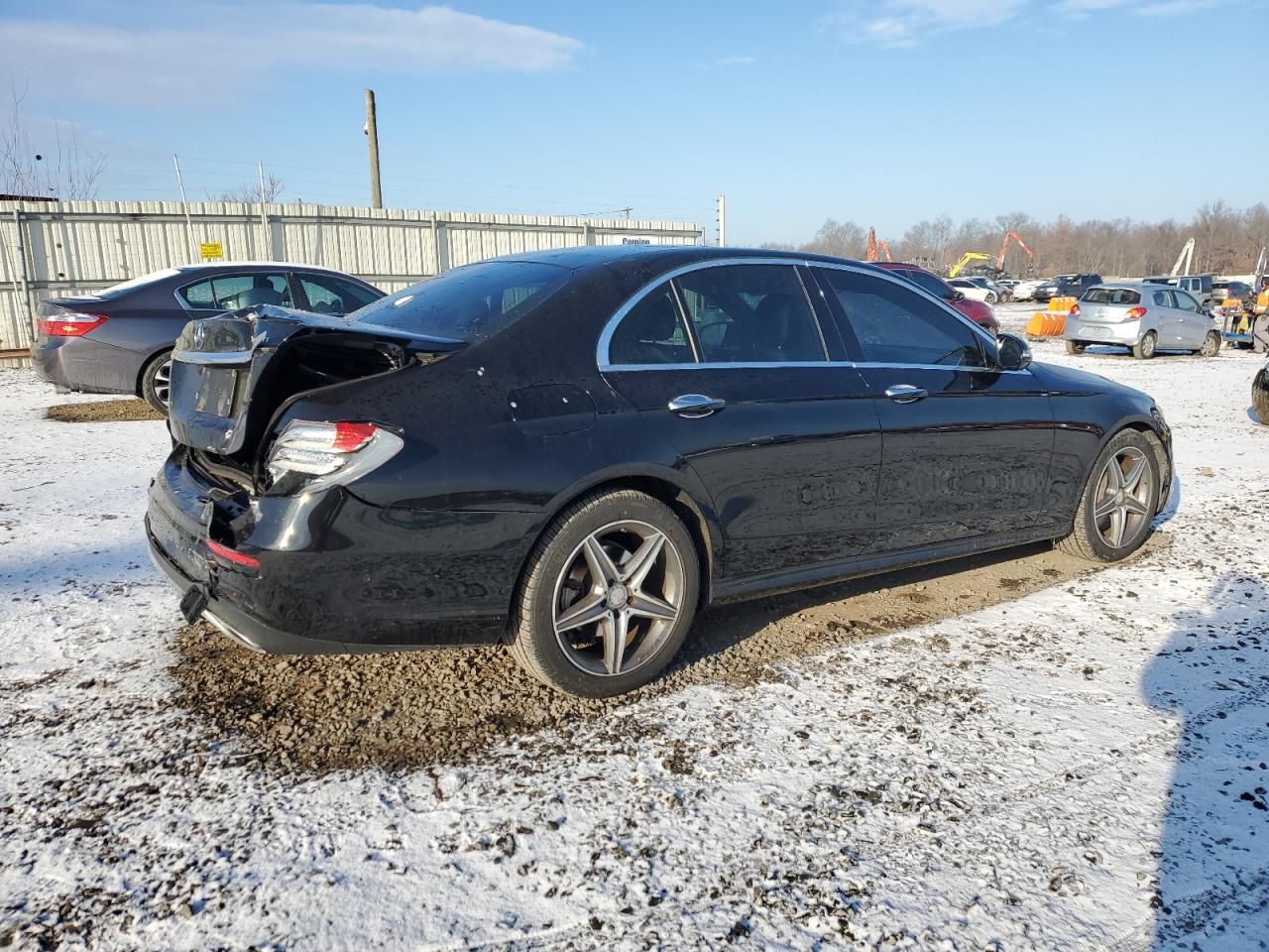 2017 Mercedes-Benz E-klasse VIN WDDZF4KB4HA052626 Copart auction photo, rear end damage thumbnail 3