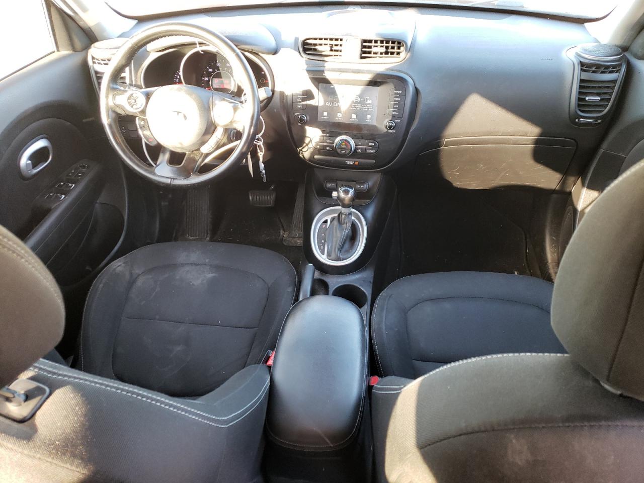 2018 KIA Soul VIN KNDJP3A53J7587525 Copart auction photo, rear end damage thumbnail 8