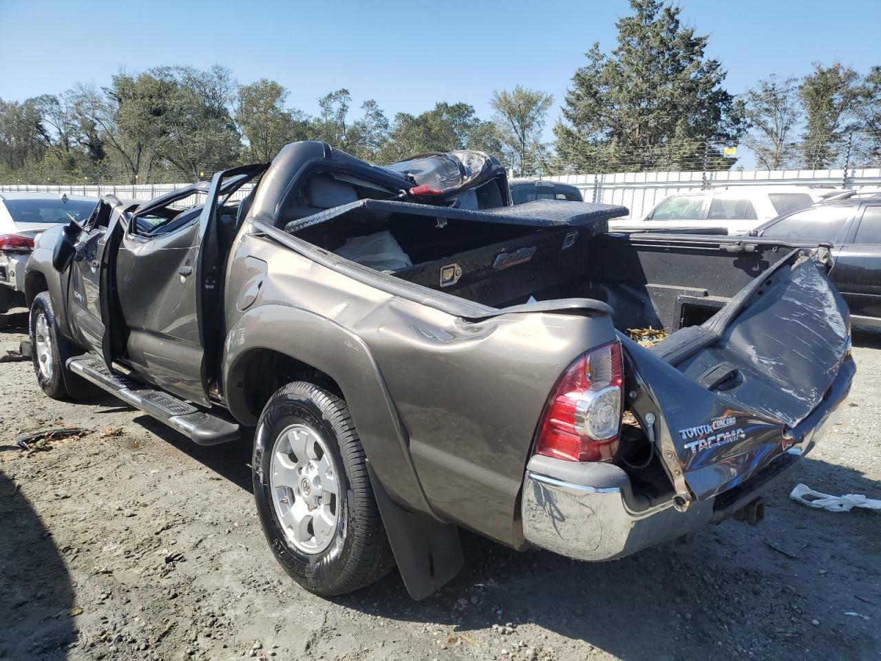 2014 Toyota Tacoma VIN 3TMJU4GN4EM161747 Copart auction photo, top/roof / all over damage thumbnail 2