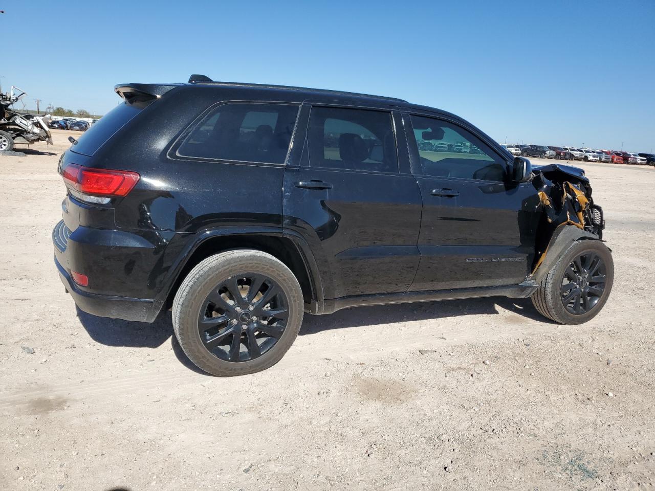 2019 Jeep Grand Cherokee VIN 1C4RJFAG9KC545229 Copart auction photo, front end / side damage thumbnail 3